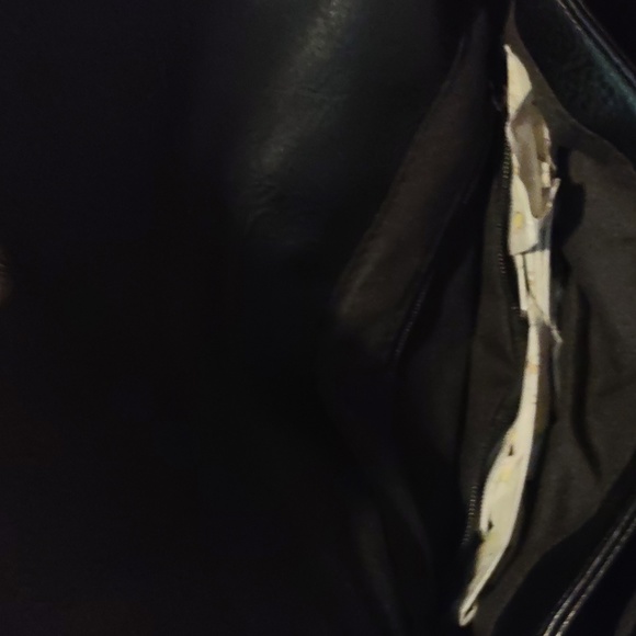 New Sam and Hadley Vegan Leather Purse - Picture 3 of 4